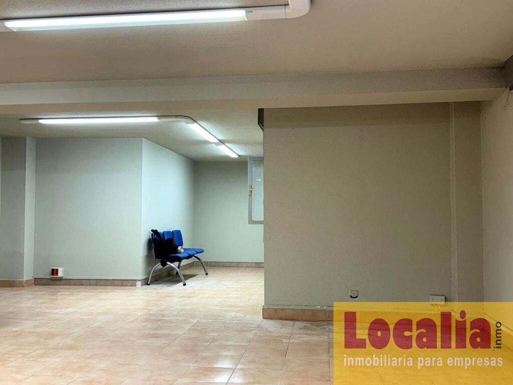 local de 120  m² en alquiler en santander. foto grande (3)