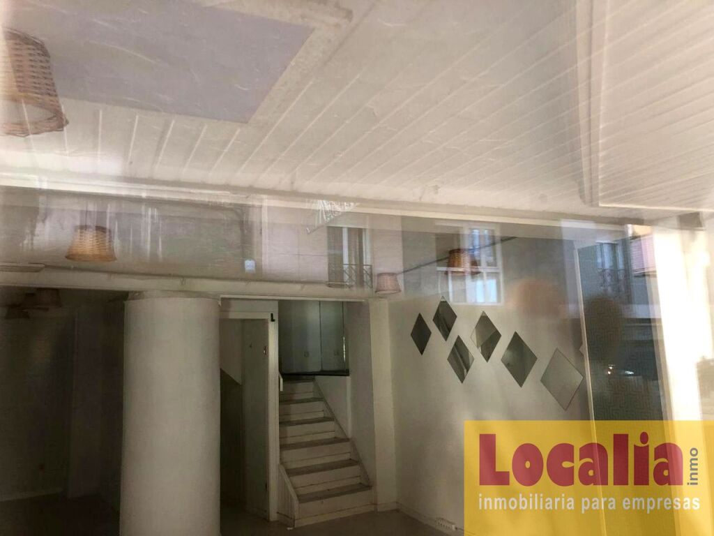 Foto alquiler de local comercial en torrelavega