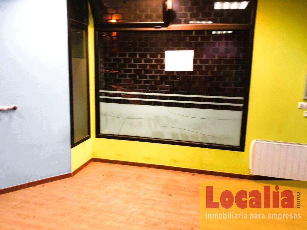 local céntrico de 140 m² en alquiler. torrelavega foto grande (3)