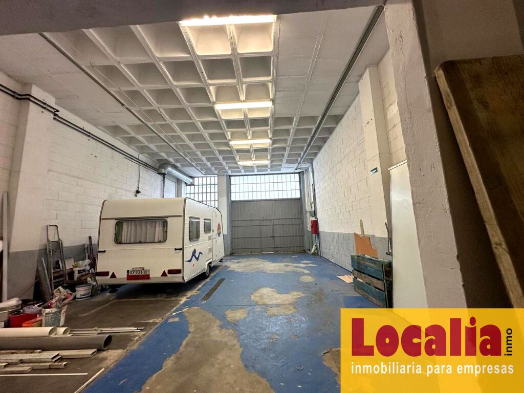 Foto estupenda nave industrial en venta en bezana