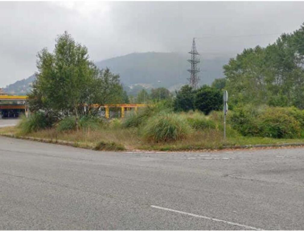 terreno en venta en oviedo de 1900 m2 foto grande (2)