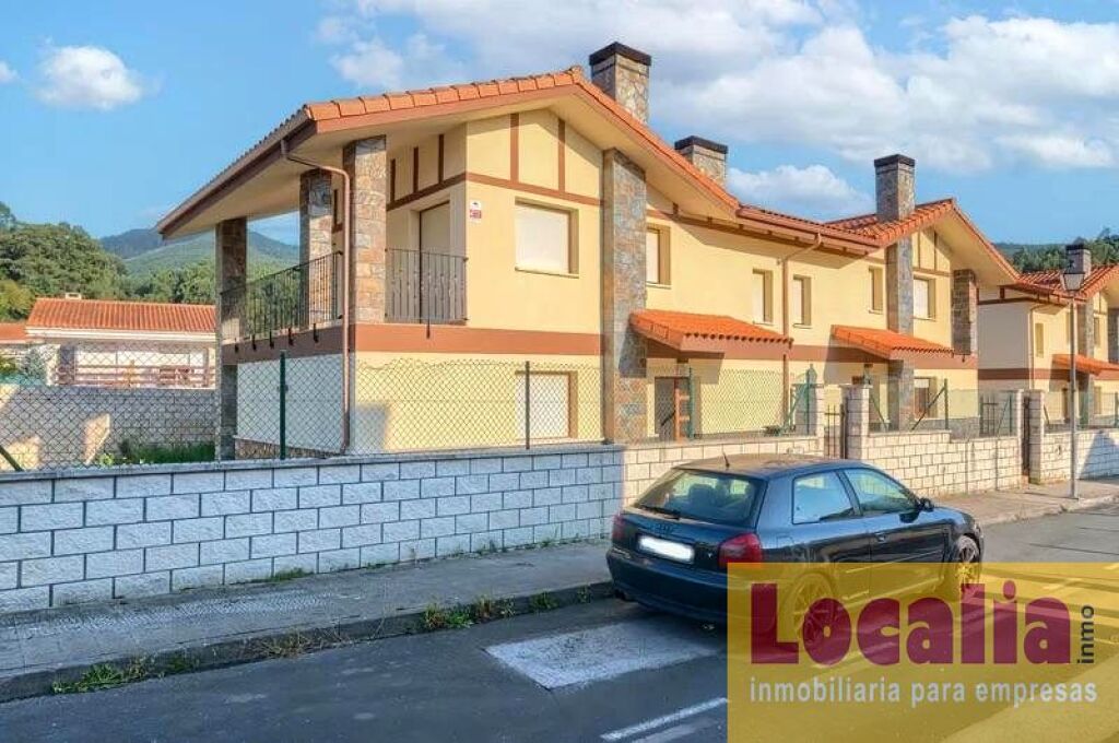 Foto chalet pareado a estrenar en castro urdiales.