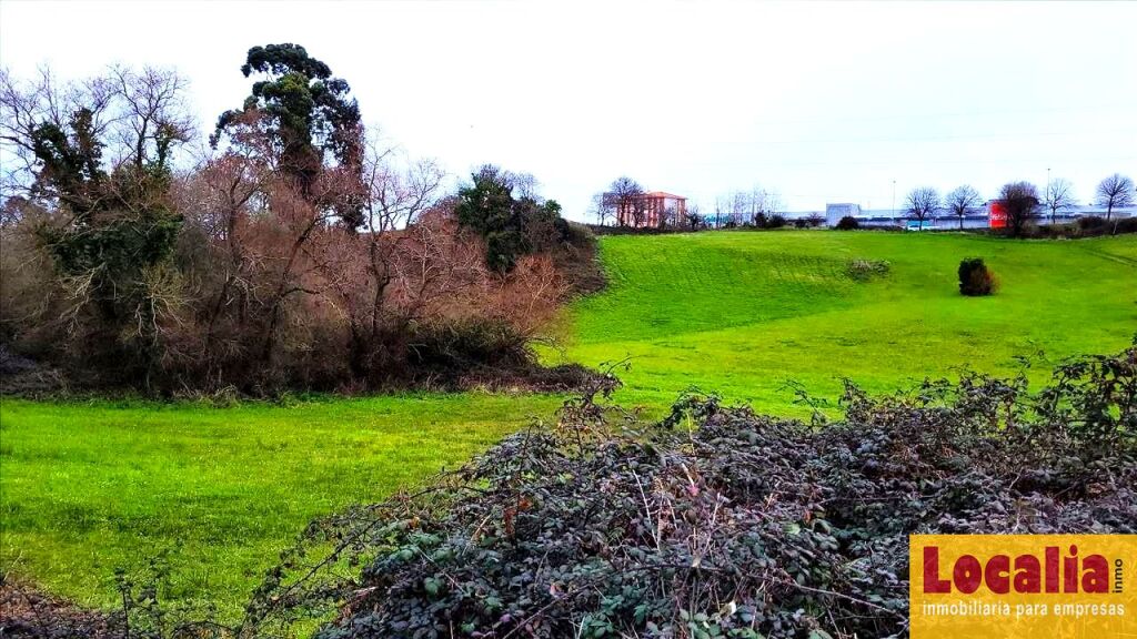 Foto suelo urbanizable para inversión. avilés, asturias