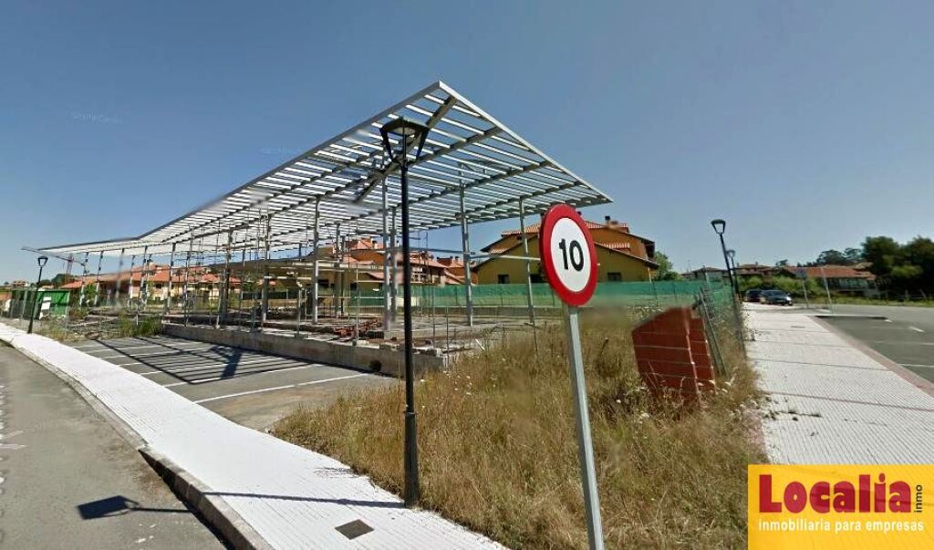 local en venta en comillas de 1328 m2 foto grande (2)