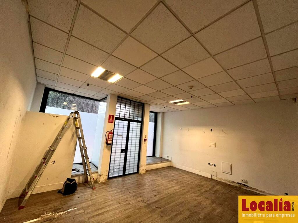 Foto local en alquiler en torrelavega de 35 m2