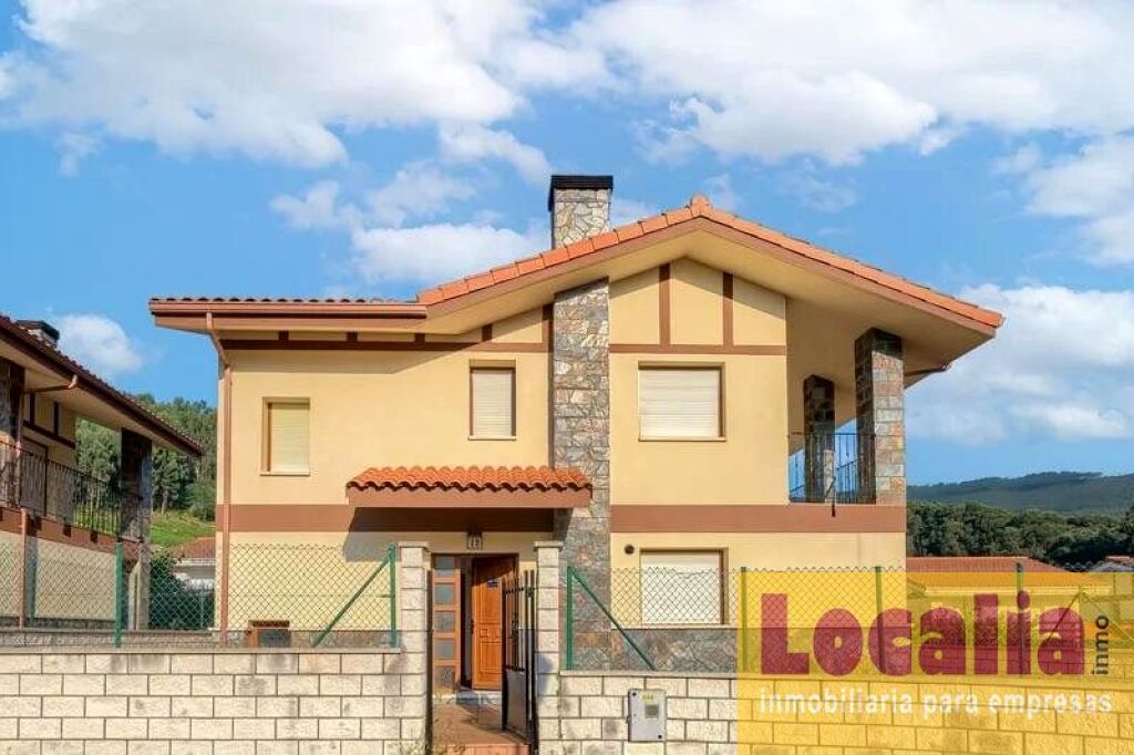 chalet independiente en venta. castro urdiales foto grande (2)