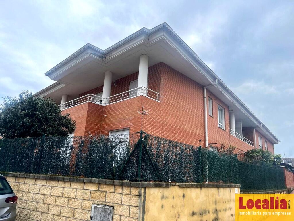amplio y coqueto piso en venta. oruña de piélagos foto grande (2)