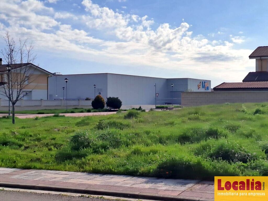 promoción de 17 viviendas vpo, villarcayo, burgos foto grande (2)