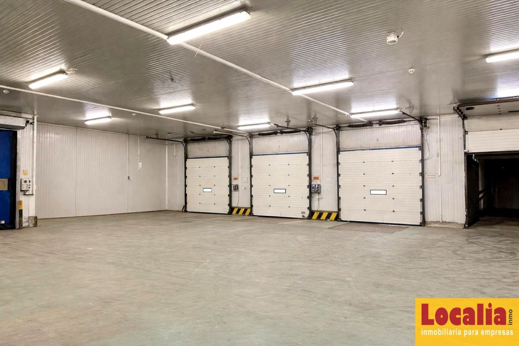 Nave Industrial Logística en Venta, Santander