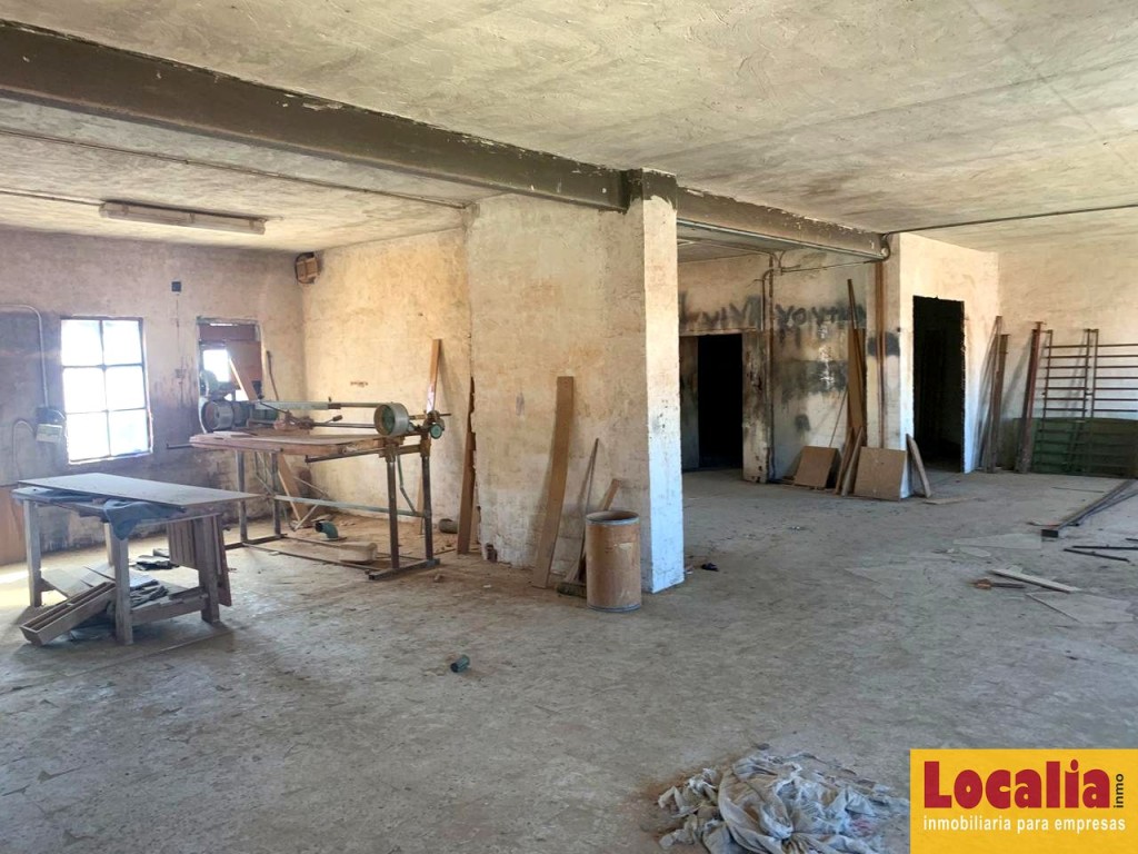 Versátil nave industrial en venta, Valladolid