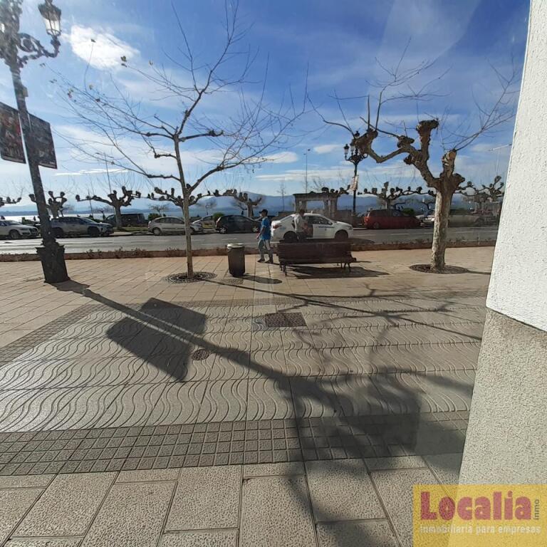 Foto alquiler de local frente a la bahía de santander