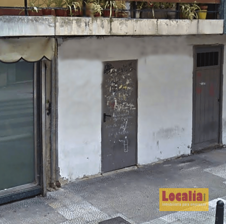 Premises for sale in Santander