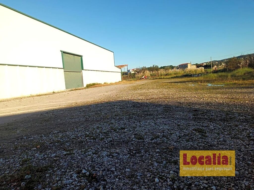 solar con +3500m² videovigilado en polanco foto grande (2)