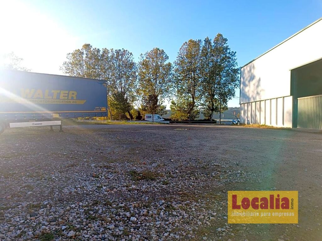 Foto solar con +3500m² videovigilado en polanco