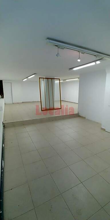 Foto amplio local comercial en santander
