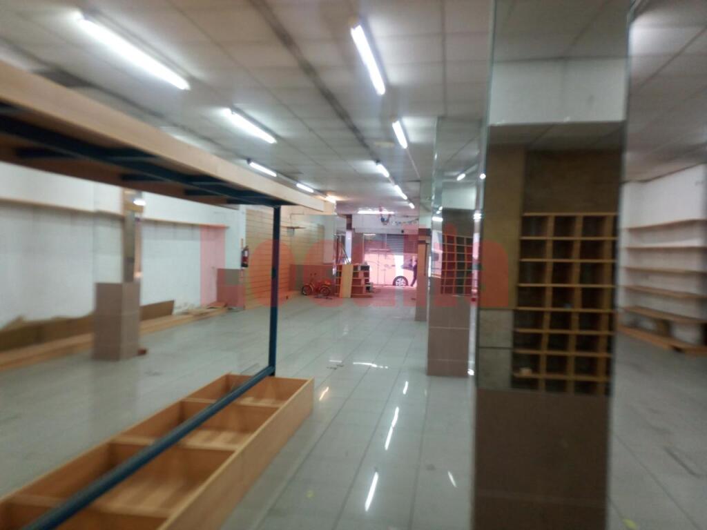 Foto local en alquiler en torrelavega de 410 m2