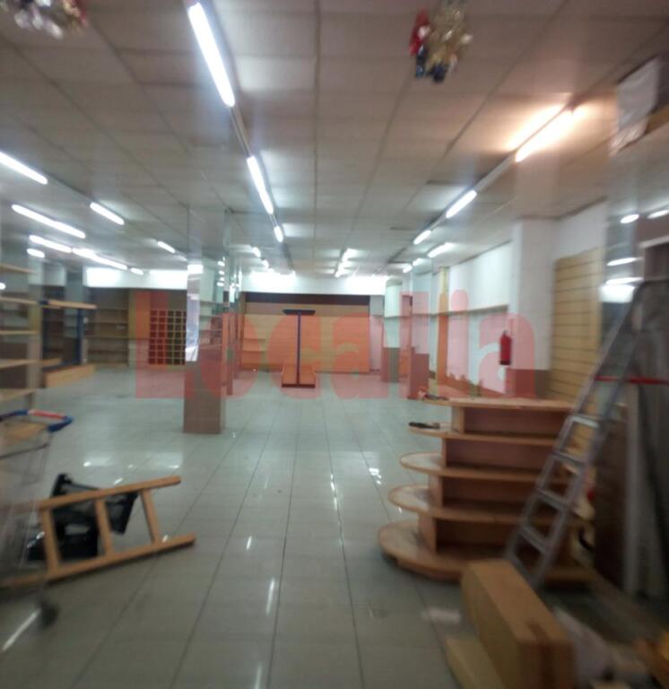 local en alquiler en torrelavega de 410 m2 foto grande (3)