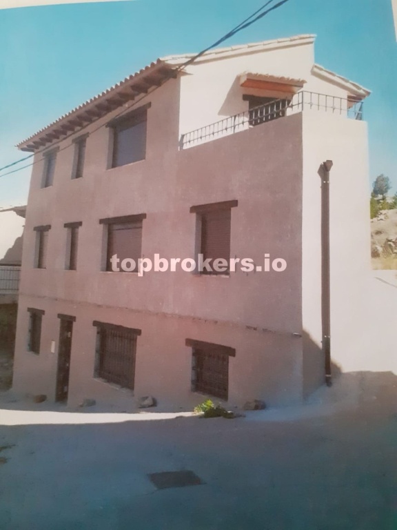 Casa de pueblo en venta en Ademuz