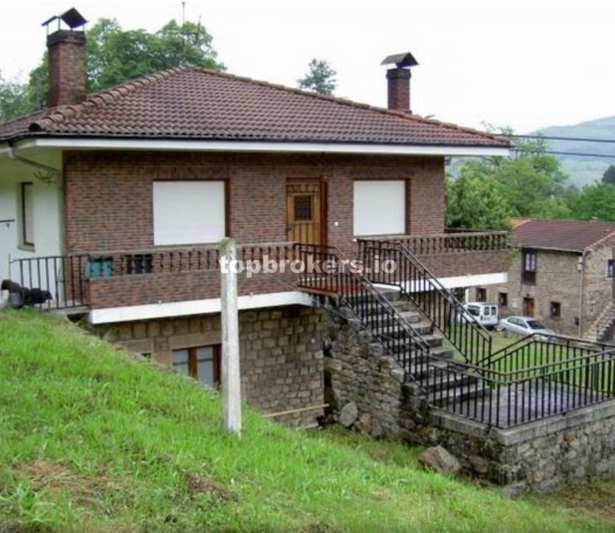 Chalet en venta en Molledo