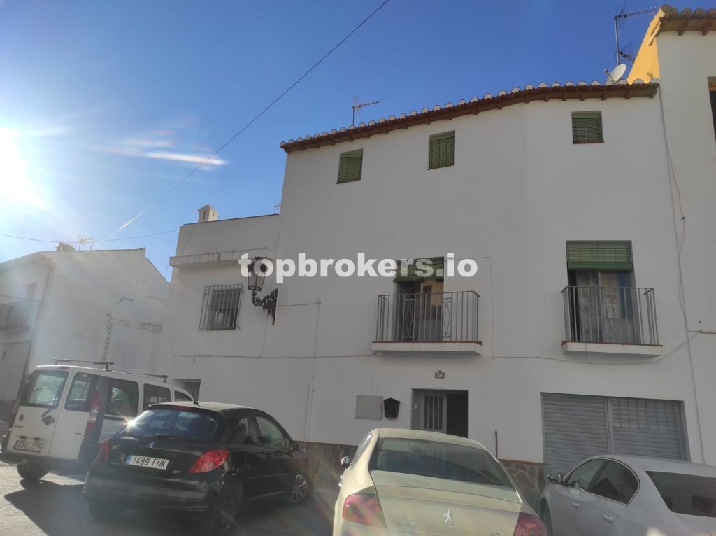 Chalet en venta en Guadix