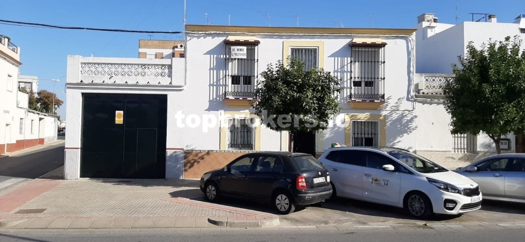 Casa de pueblo en venta en Utrera