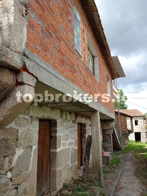 Casa de pueblo en venta en Arbo