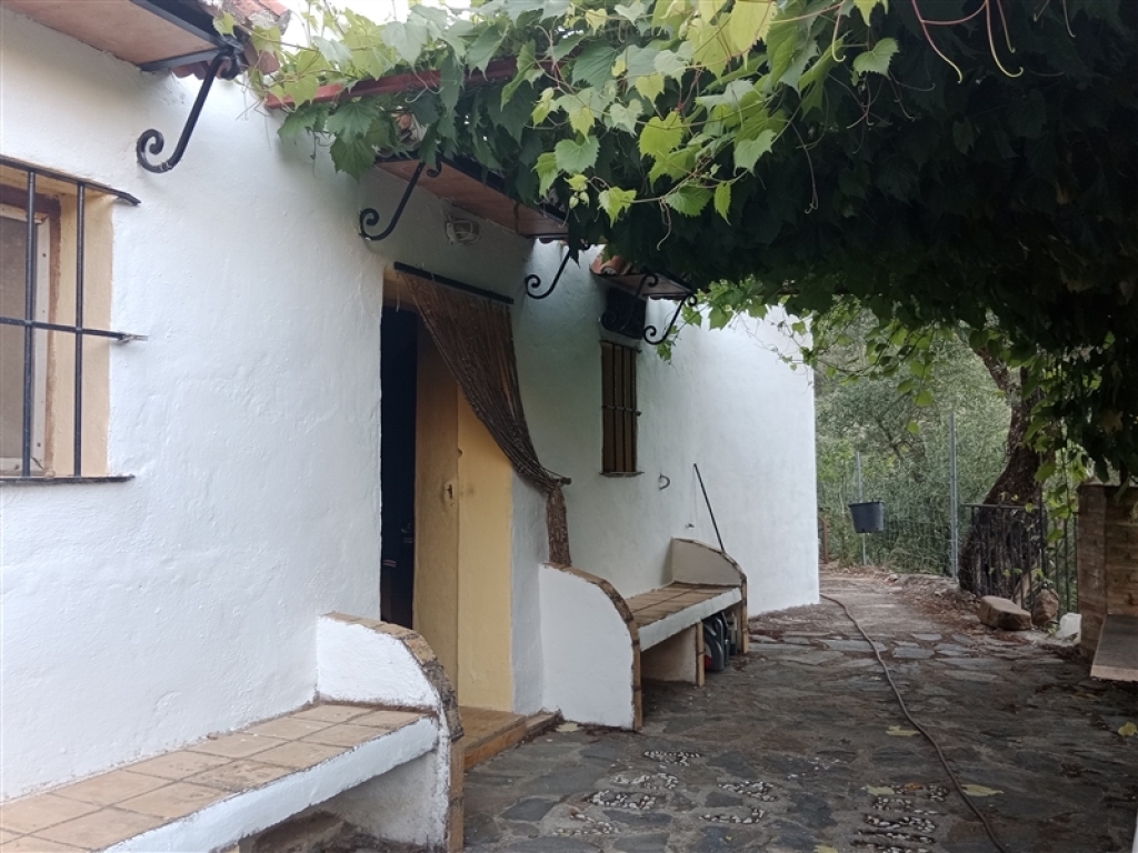 Foto casa de campo-masía en venta en alpandeire málaga