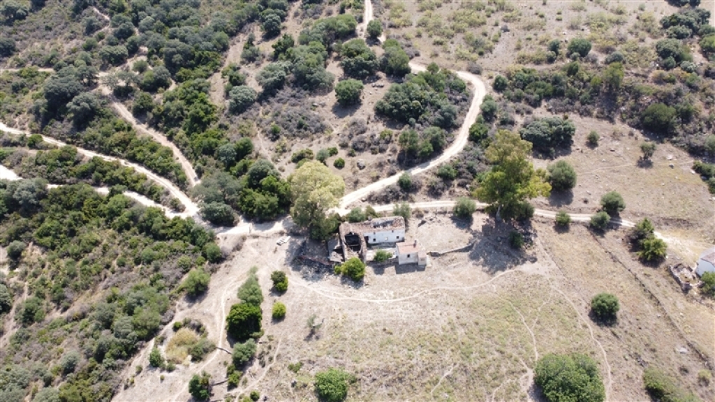 casa de campo-masía en venta en benadalid málaga foto grande (3)