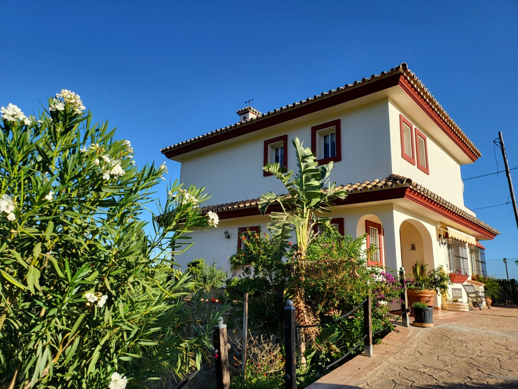 casa-chalet en venta en estepona málaga foto grande (3)