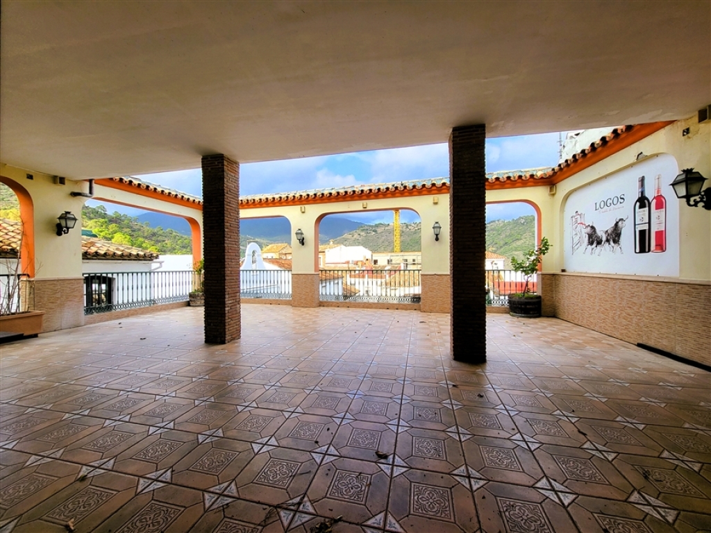 Foto edificio viviendas en venta en benahavis málaga