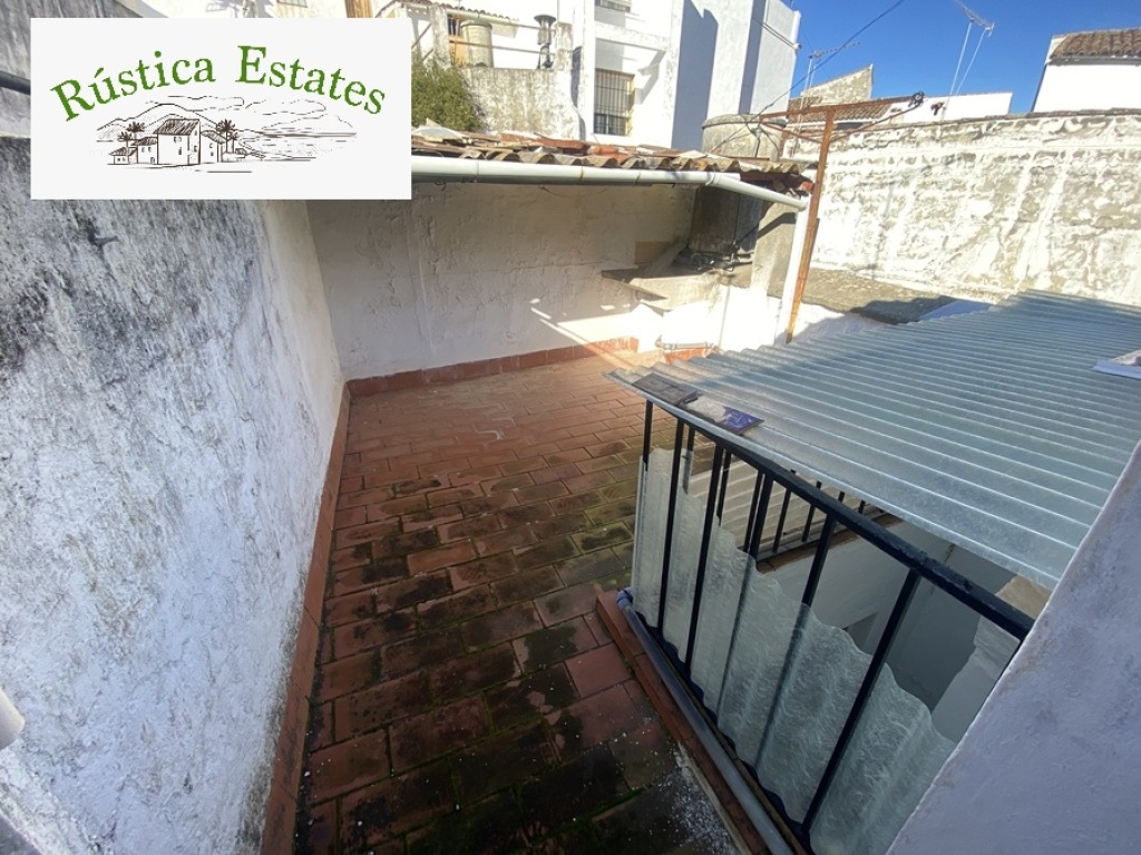 Foto casa de pueblo en venta en cortes de la frontera málaga