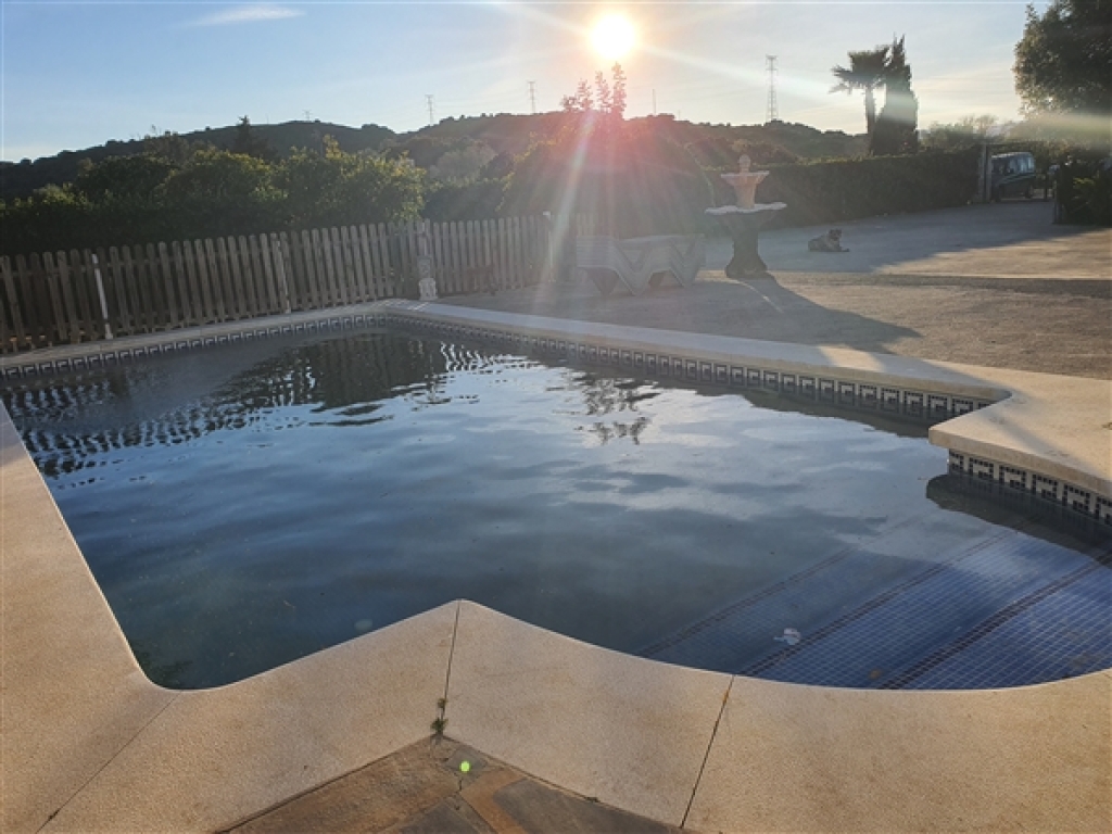 casa de campo-masía en venta en san martin del tesorillo cádiz foto grande (2)