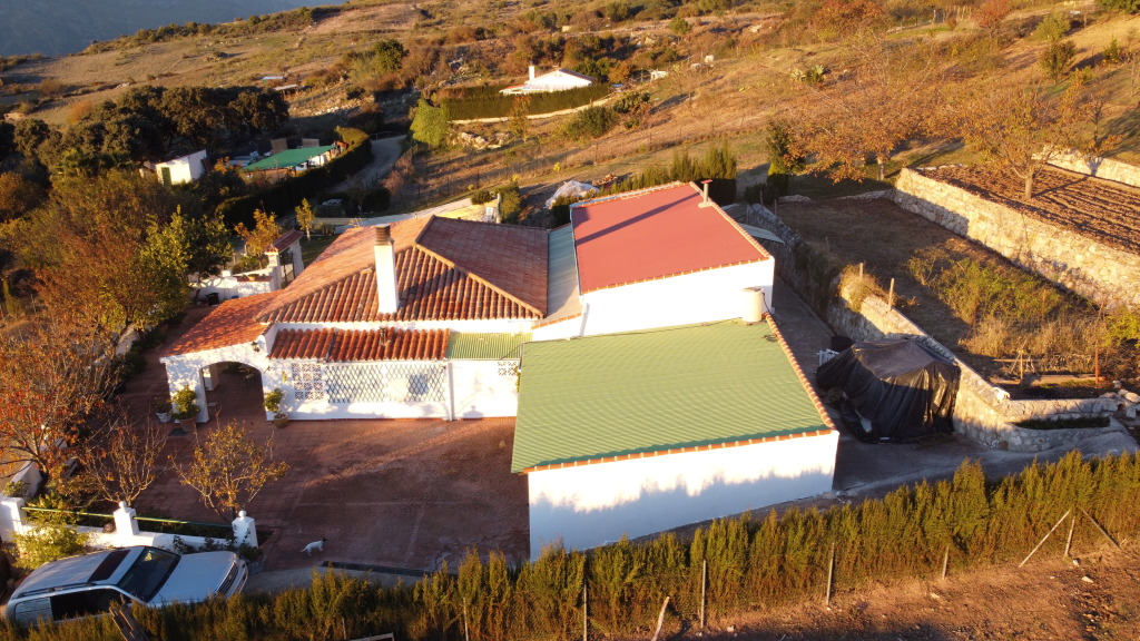 Casa de campo-Masía en Venta en Algatocin Málaga 