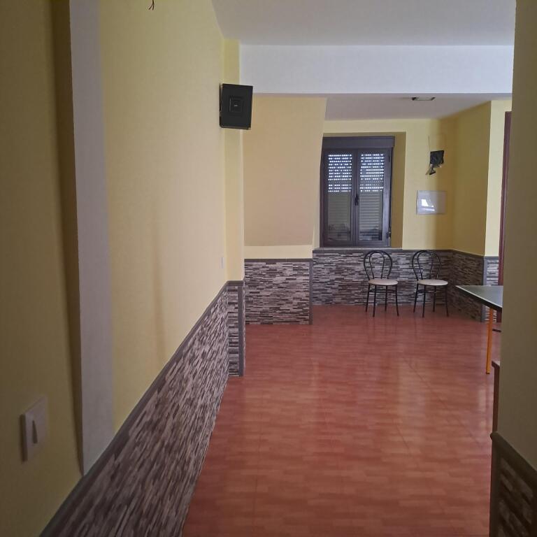casa a estrenar en el pedroso,  junto a la estación!!! foto grande (2)