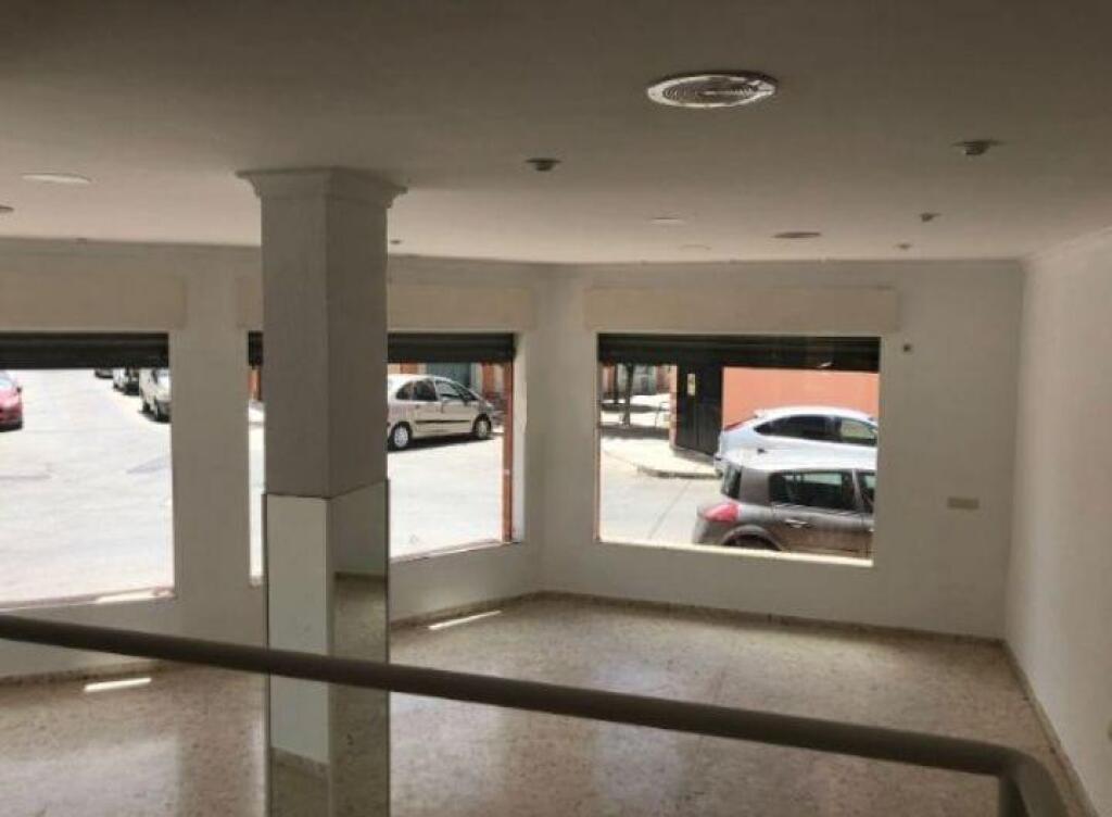 gran oporunidad. estupendo local comercial en la algaba!!! foto grande (3)