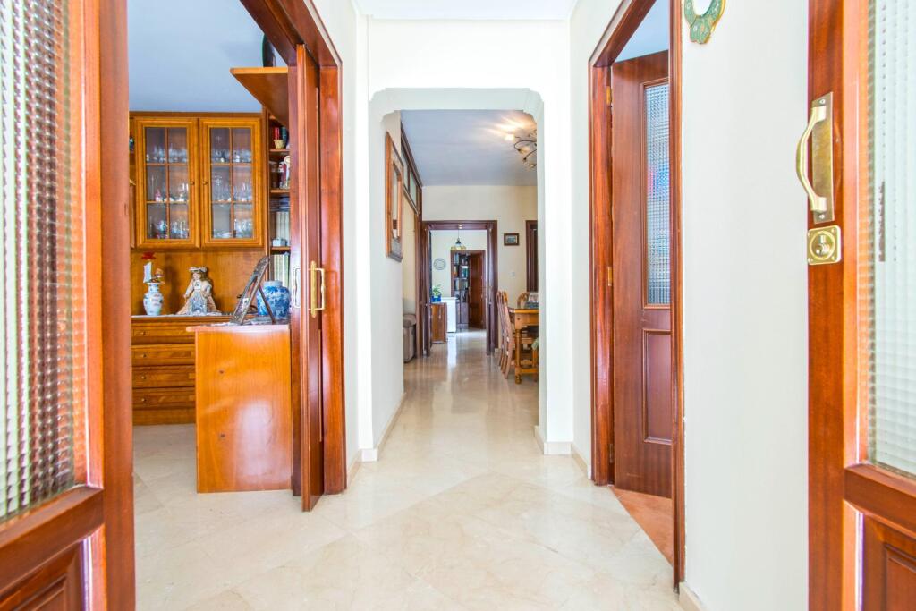 gran casa en utrera junto centro de salud!!! foto grande (2)
