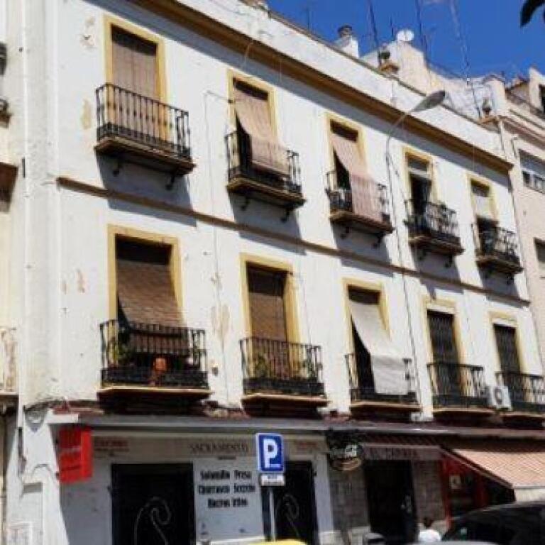 Foto última  vivienda a la venta en calle feria!!!