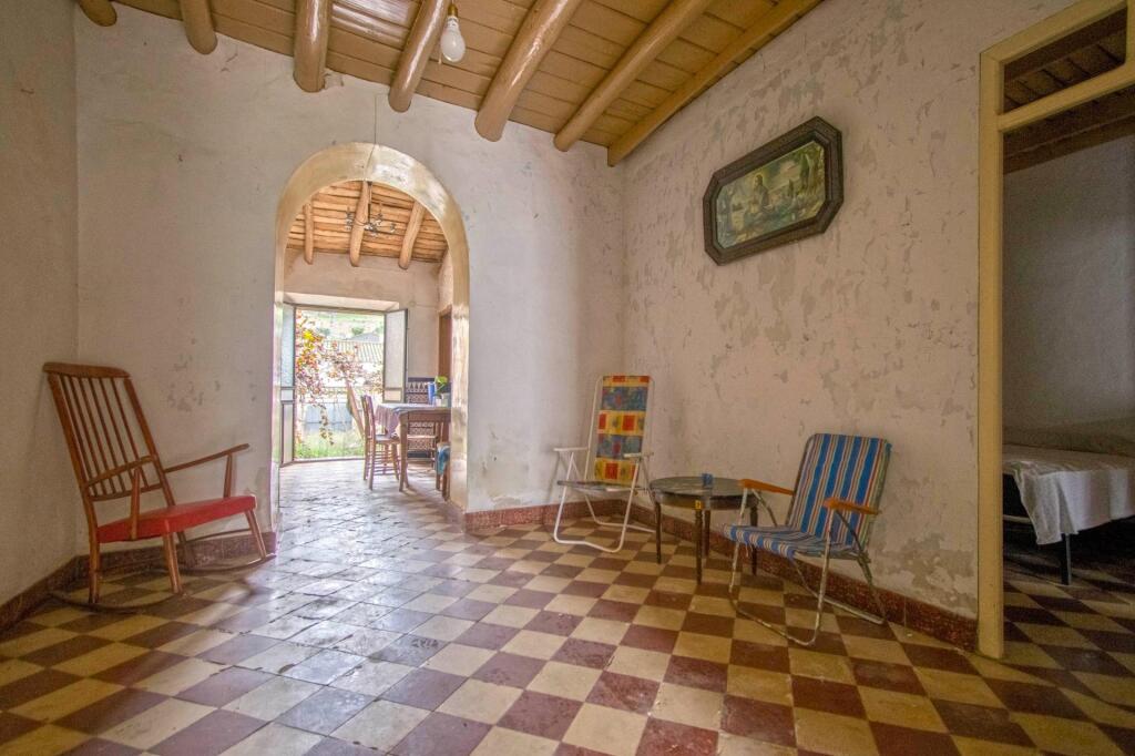 casa en venta en almadén de la plata foto grande (2)