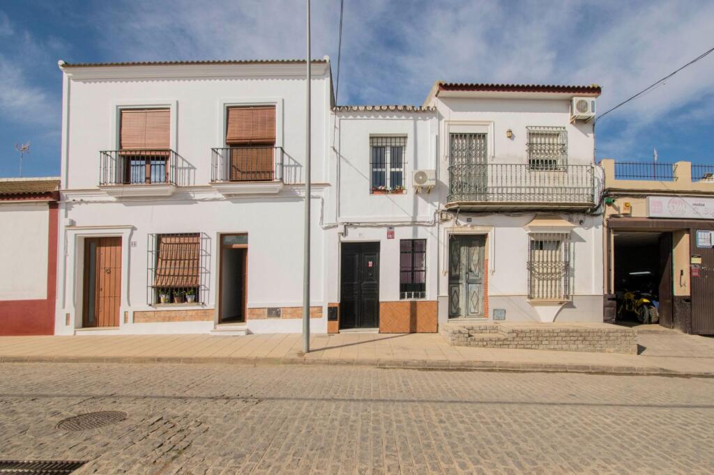 vivienda en venta en pilas foto grande (2)