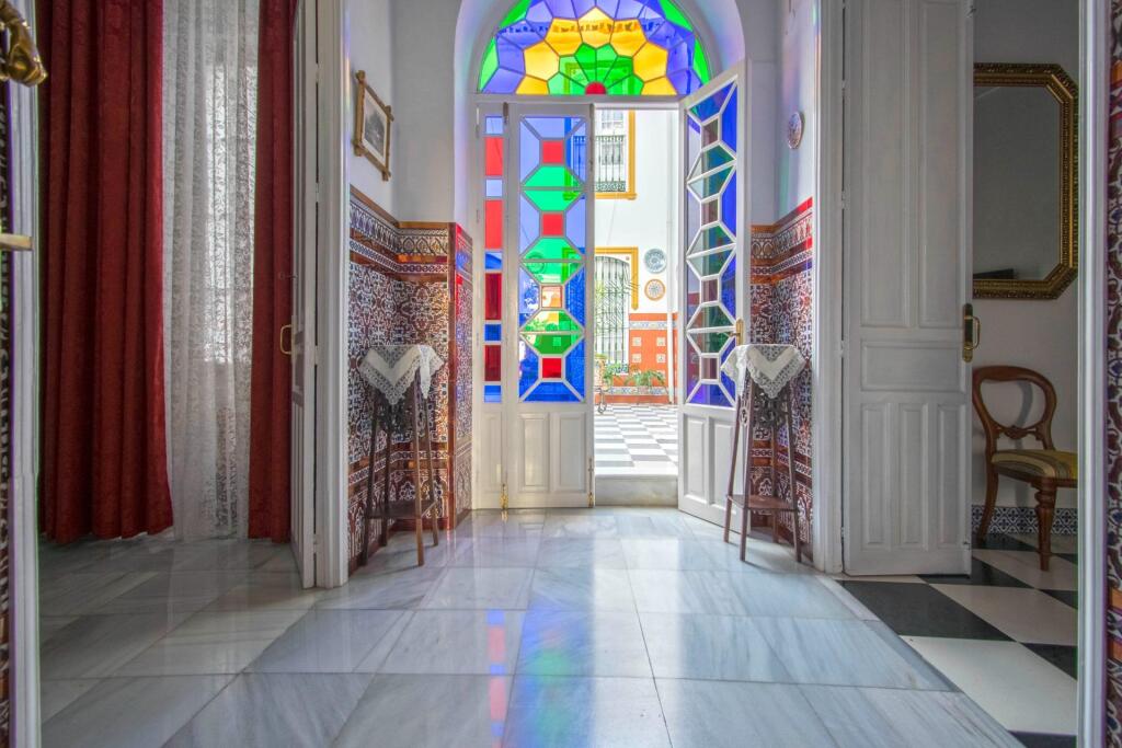 magnífica casa señorial en el centro de paradas!!! foto grande (2)