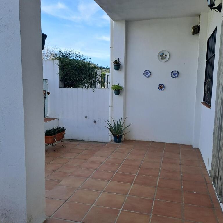 Foto bonito apartamento en el pedroso, frente club social!!