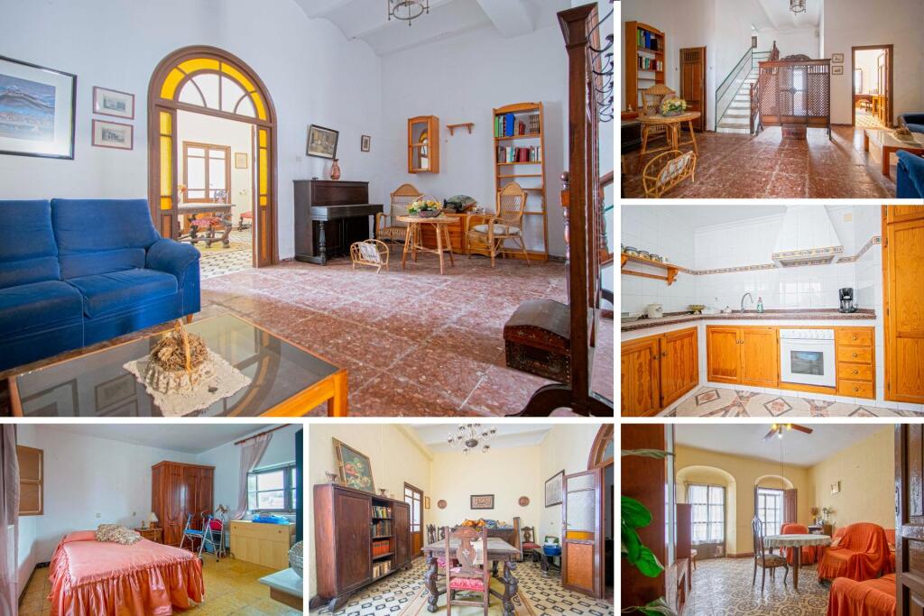 Foto gran casa de pueblo en el centro de utrera!!