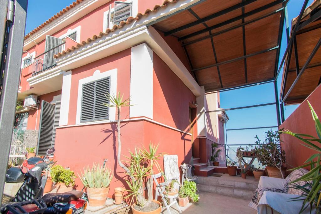 gran vivienda pareada en salteras, en  urbanización la fuenblanca!!! foto grande (3)