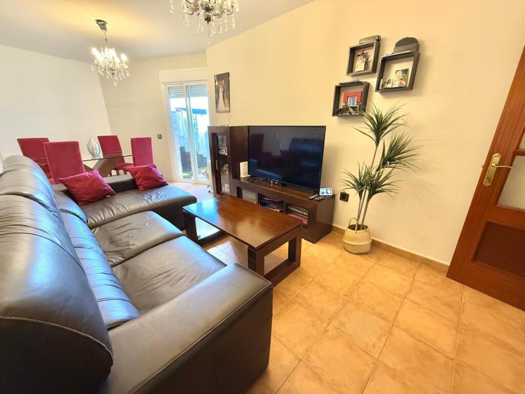 Foto adosado en venta en el centro de chiclana