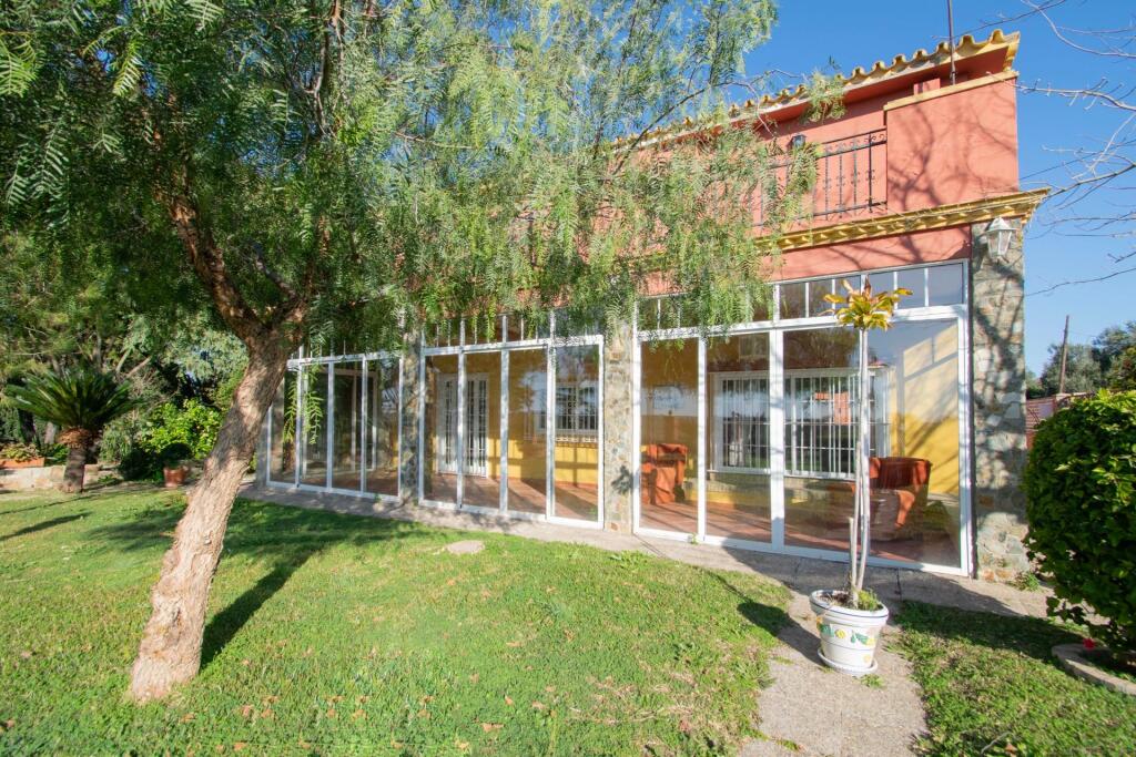 magnífica casa señorial en espartinas, junto colegio europa!!! foto grande (3)