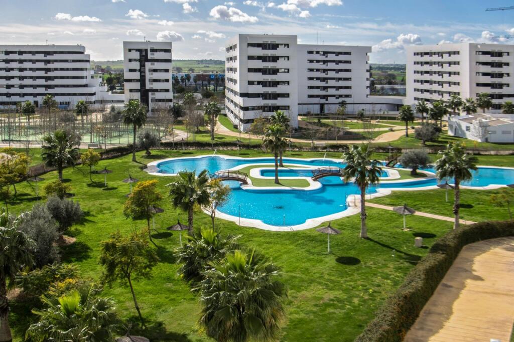 Foto magnífico piso de reciente construcción en hacienda el rosario!!