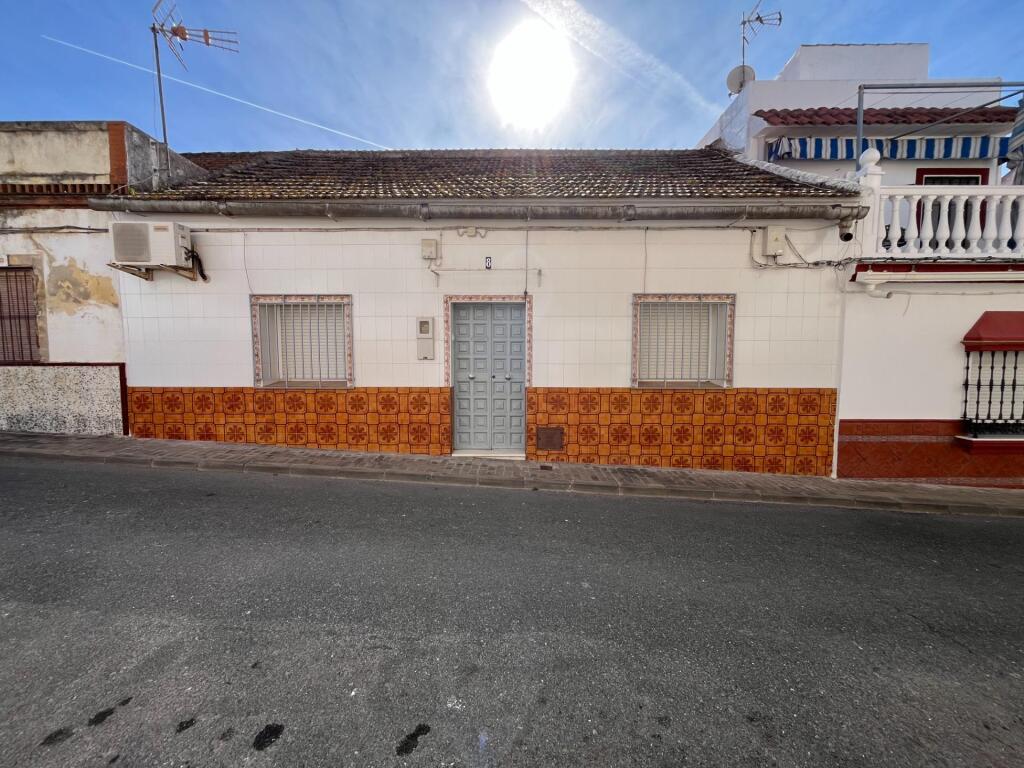 Foto casa céntrica en villanueva del río y minas