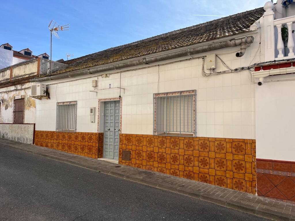 casa céntrica en villanueva del río y minas foto grande (2)
