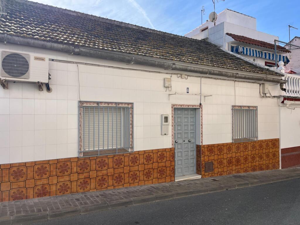 casa céntrica en villanueva del río y minas foto grande (3)