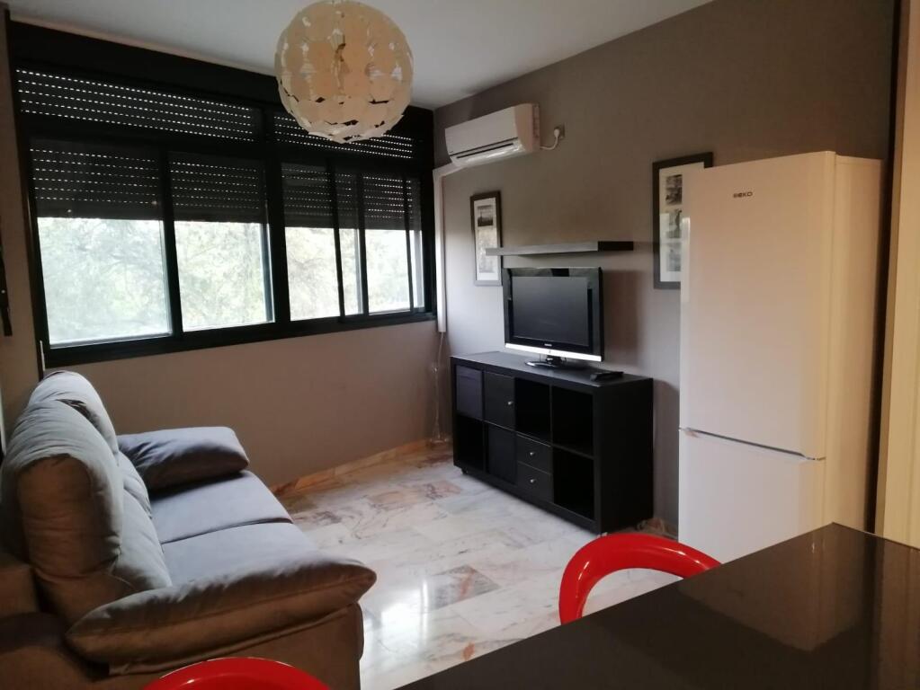 Foto bonito estudio en sevilla este en edificio apartclub!!!